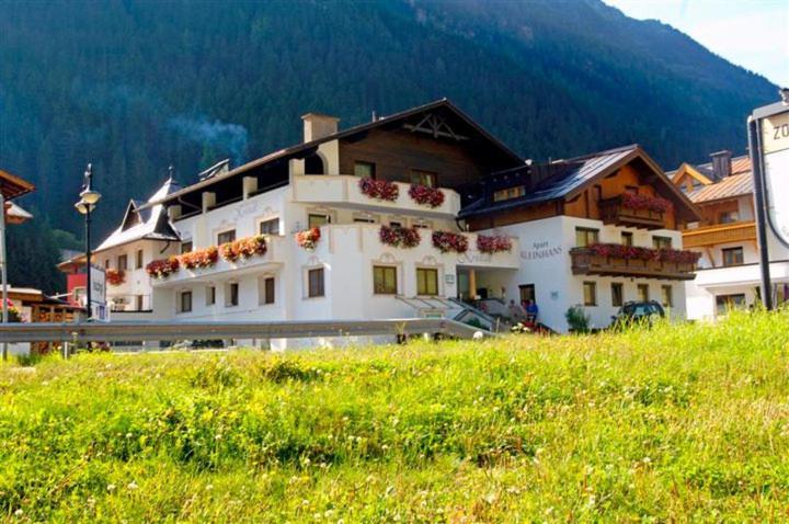 Hotel Kristall B&B Ischgl Exteriör bild